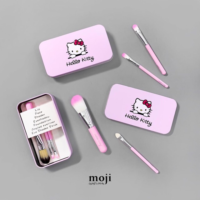 Bộ Cọ Makeup Hello Kitty Hộp Thiếc Mini Siêu Tiện Lợi