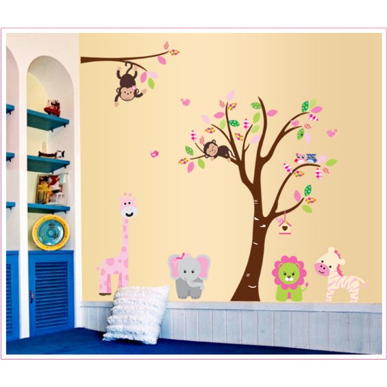 Decal trang trí tường Thân cây và các thú Hồng xinh - Cao Cấp