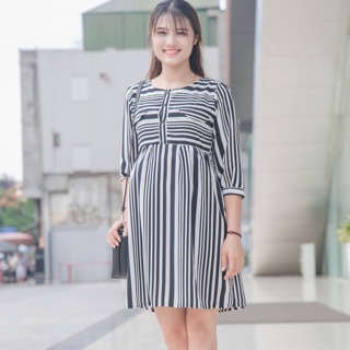 Đầm bầu sọc đen trắng