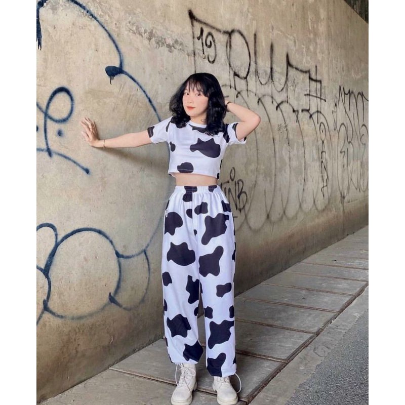 Áo thun croptop bò sữa