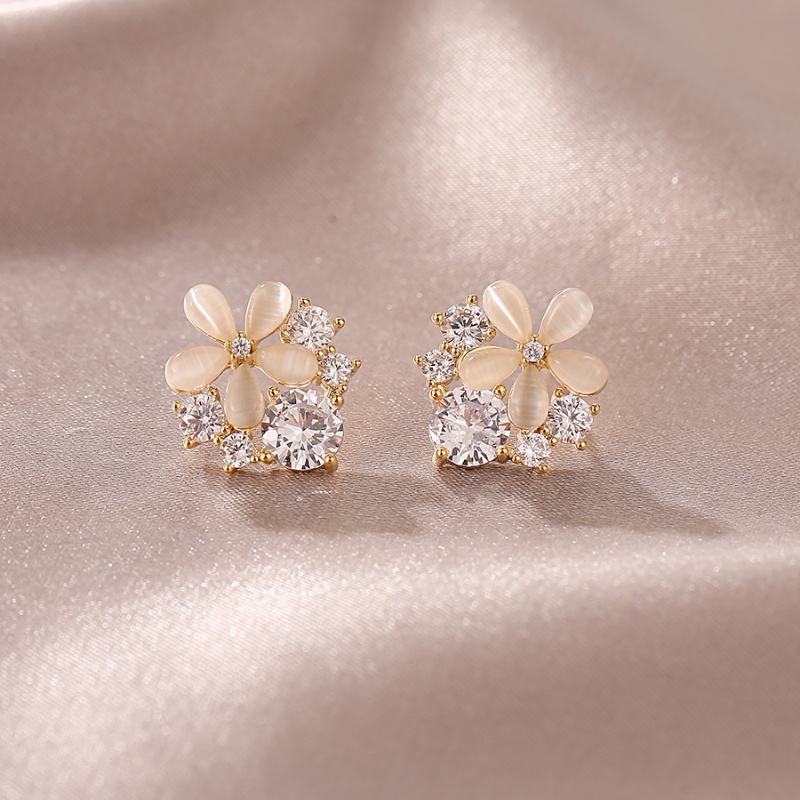 Khuyên Tai Hình Hoa Đính Đá Opal Phong Cách Thời Trang 2022 Dành Cho Nữ