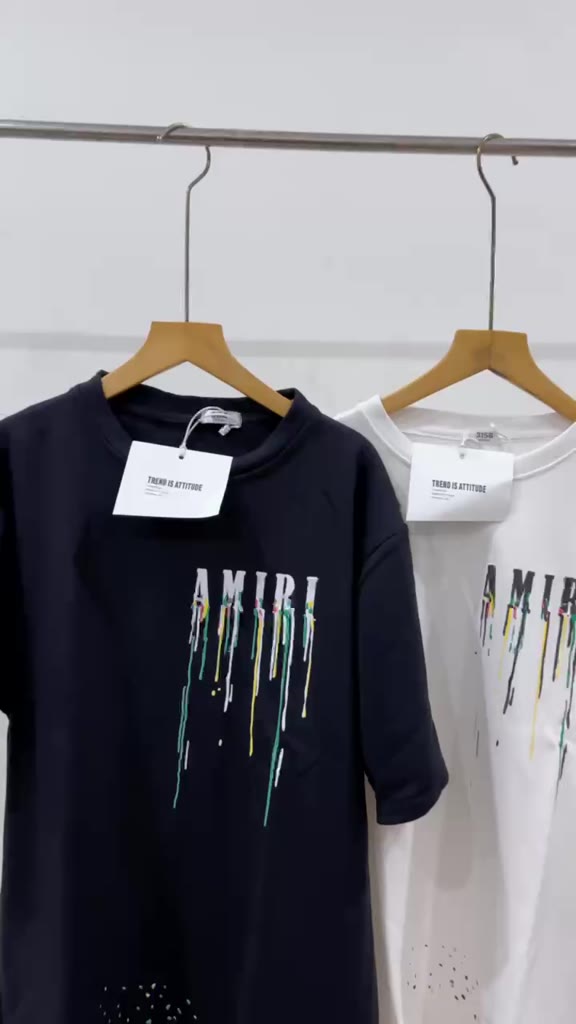 Áo Thun Nam Nữ Họa Tiết Vệt Sơn Kèm Chữ AMIRI Cực Chất | BigBuy360 - bigbuy360.vn