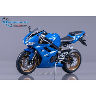 Xe Mô Hình Triumph Daytona 675 1:10 Welly (Xanh)