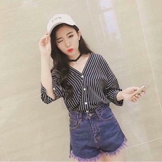 Áo sơmi cổ V sọc đứng ♥️♥️♥️