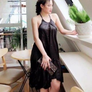 Đầm yếm đuôi cá phi lụa(có mút ngực)