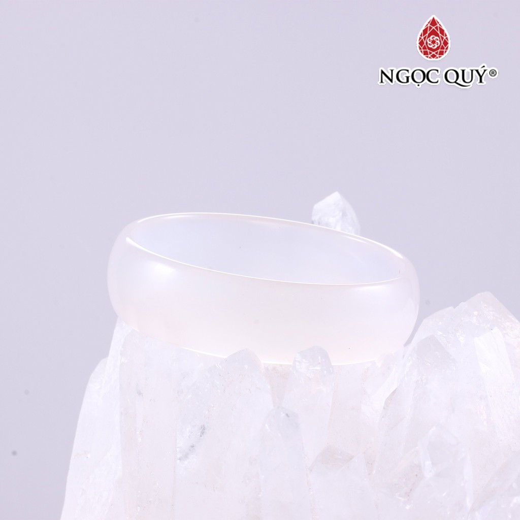 Vòng mã não trắng liền khối bản hẹ - Ngọc Quý Gemstones