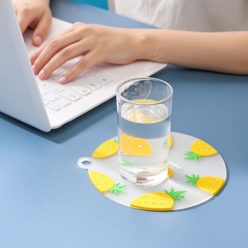 Cartoon Fruit Insulation Sheets Kitchen Appliances Silicone Burners Anti-scalding