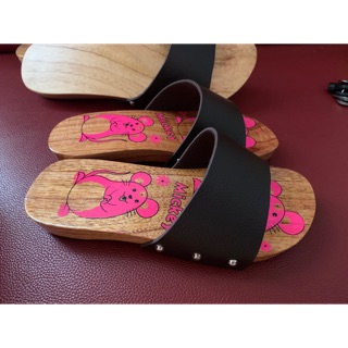 Guốc mộc cho bé