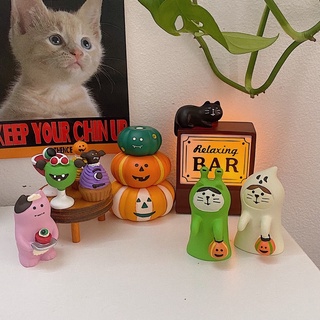Mô hình mèo chủ đề Halloween