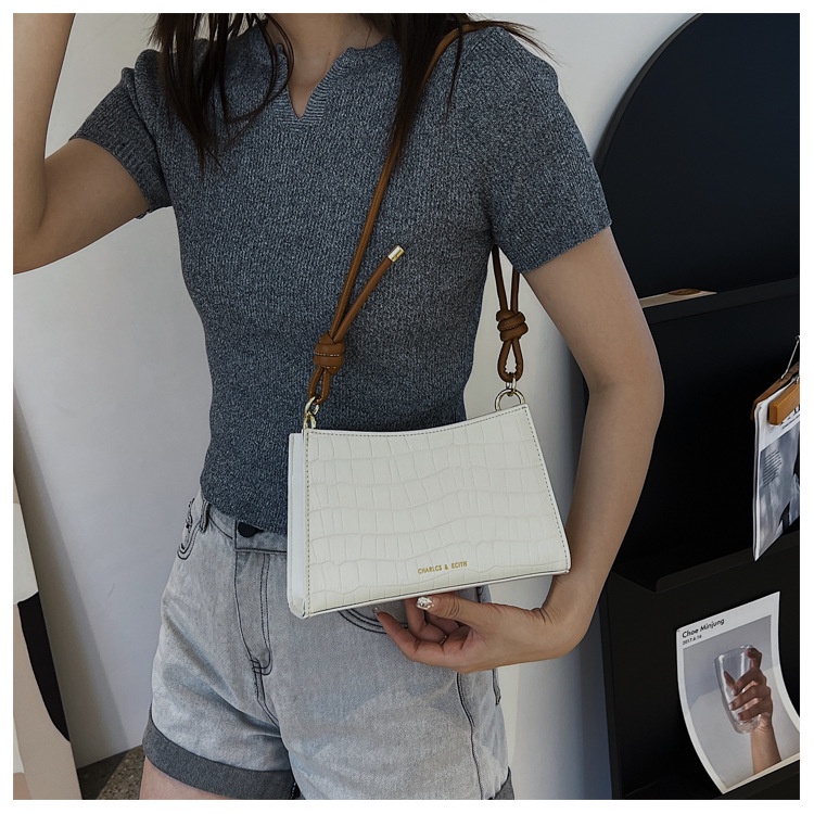 Túi đeo chéo JASMIN NOIR giả da cá sấu thời trang nữ đơn giản