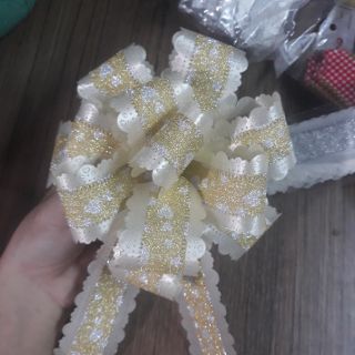 Nơ rút tú cầu