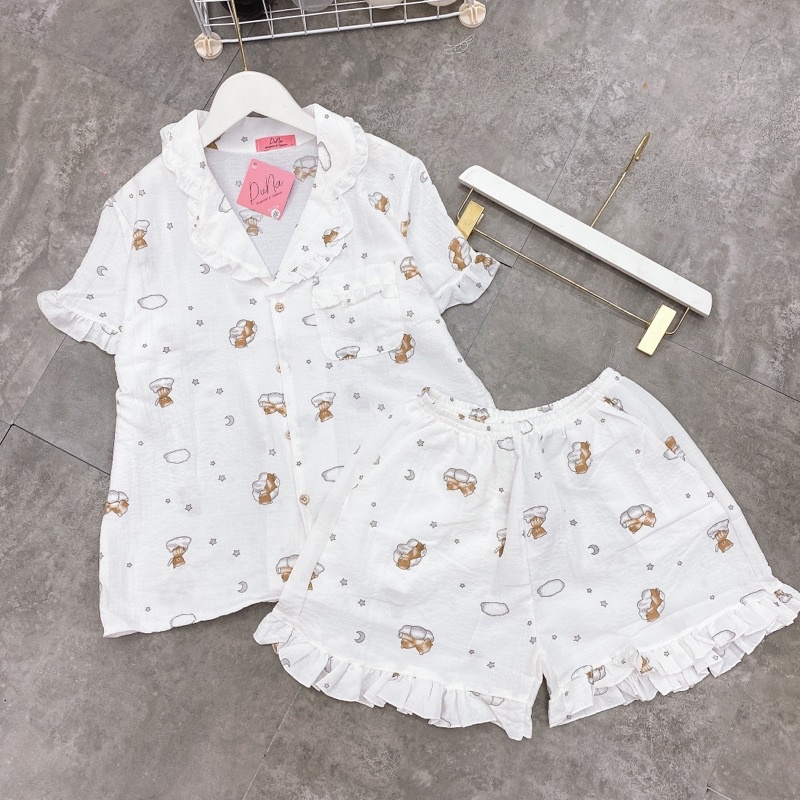 Bộ pijama đũi xốp tay cộc quần đùi viền bèo mặc nhà nữ, Đồ ngủ nữ xinh hoạ tiết siêu mát mùa hè