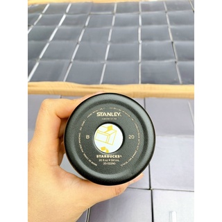 Ly giữ nhiệt Starbucks Stanley