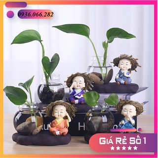 Bộ Tượng 4 Chú Tiểu Đội Nón Rơm Kèm Lọ Hoa Trồng Cây Có Chân Đế