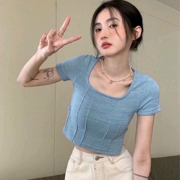 Áo thun CROTOP Xẻ tà 2 bên viền gân nổi PC