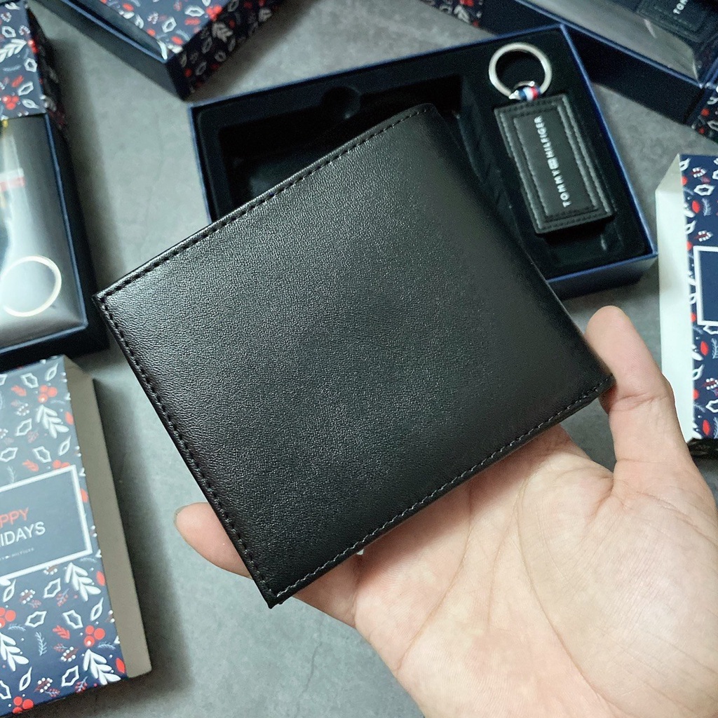 SET Ví nam Tommy Holiday da thật