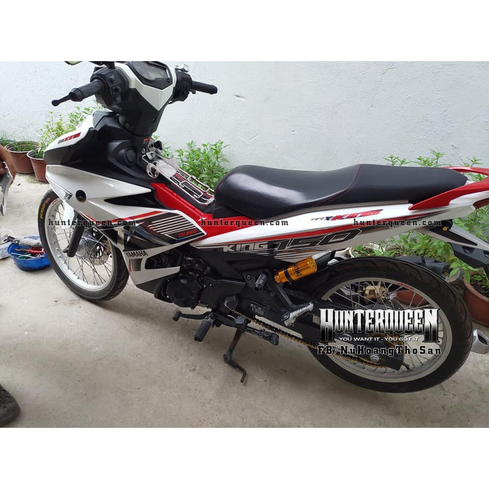 Tem Exciter 150, MX nhọn sọc. Xe trắng. Chất liệu crom. Chỉnh sửa theo yêu cầu.