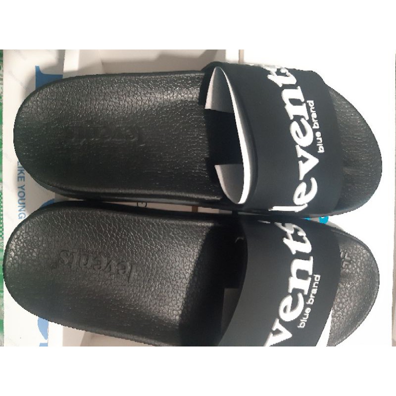 dép levents full size