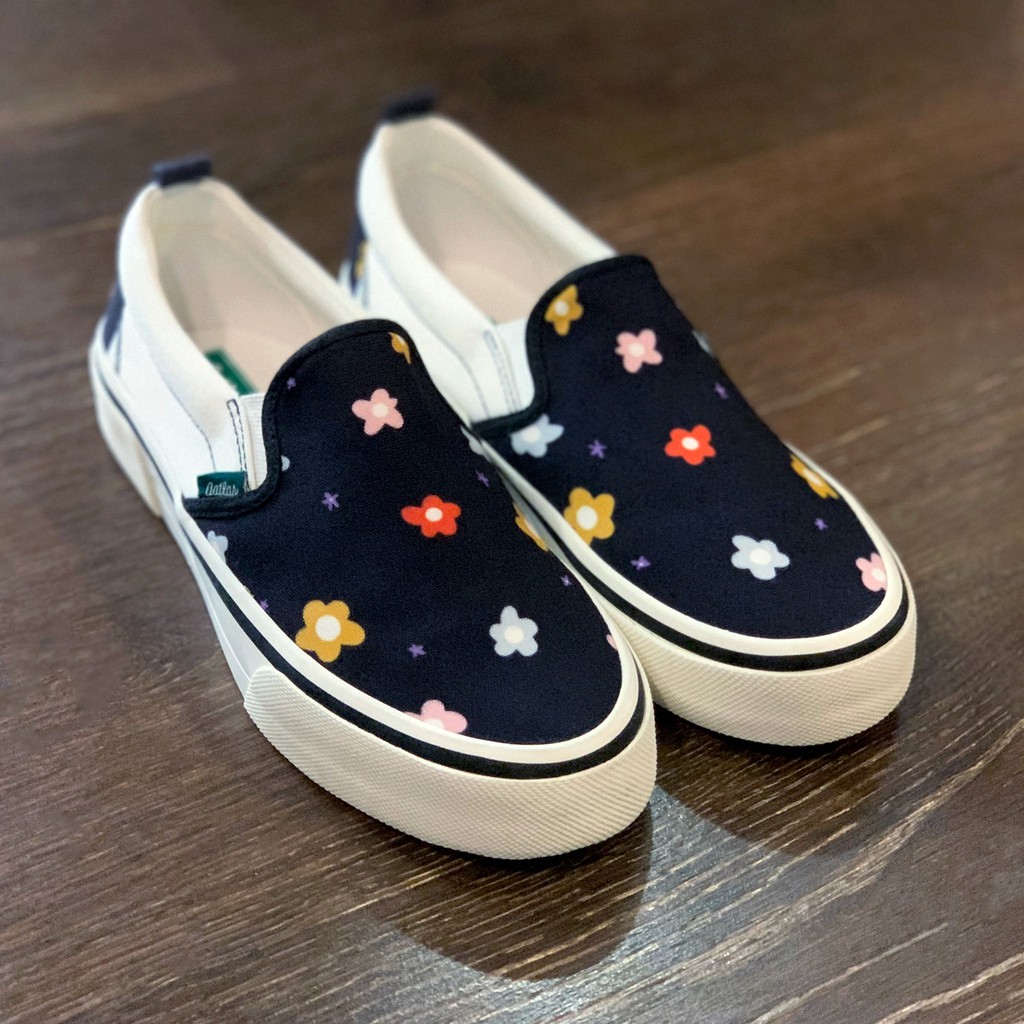 Giày sneaker Unisex in hình Hoa