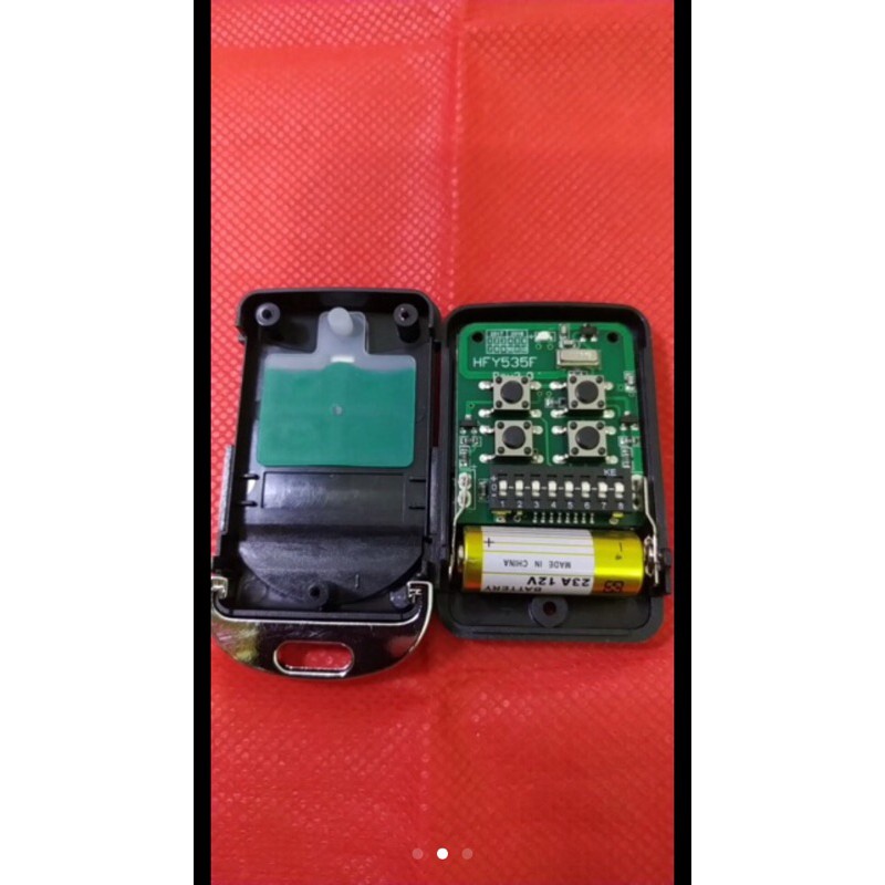 Remote điều khiển cửa cuốn 8 mã gạt tần số 433mhz