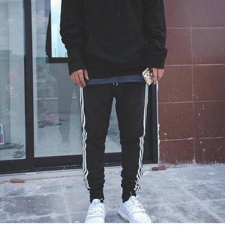 Quần jogger 3 sọc