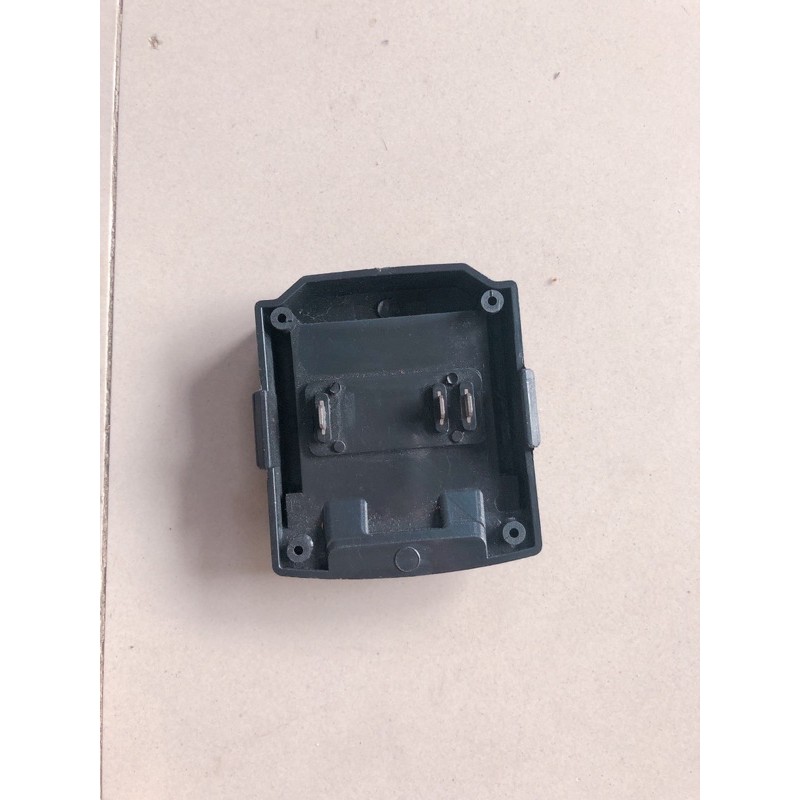 đế chuyển sang chân pin makita trượt thông dụng