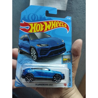 Xe mô hình Hot Wheels 1/64 17' Lamborghini Urus series 2021 (new)