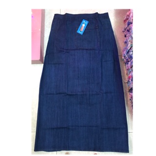 Váy chống nắng jean dạng nút và dán