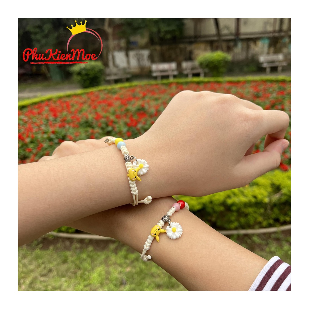 Vòng tay dây rút hình hoa cúc trắng hoa mi kèm pikachu kiểu dáng vintage