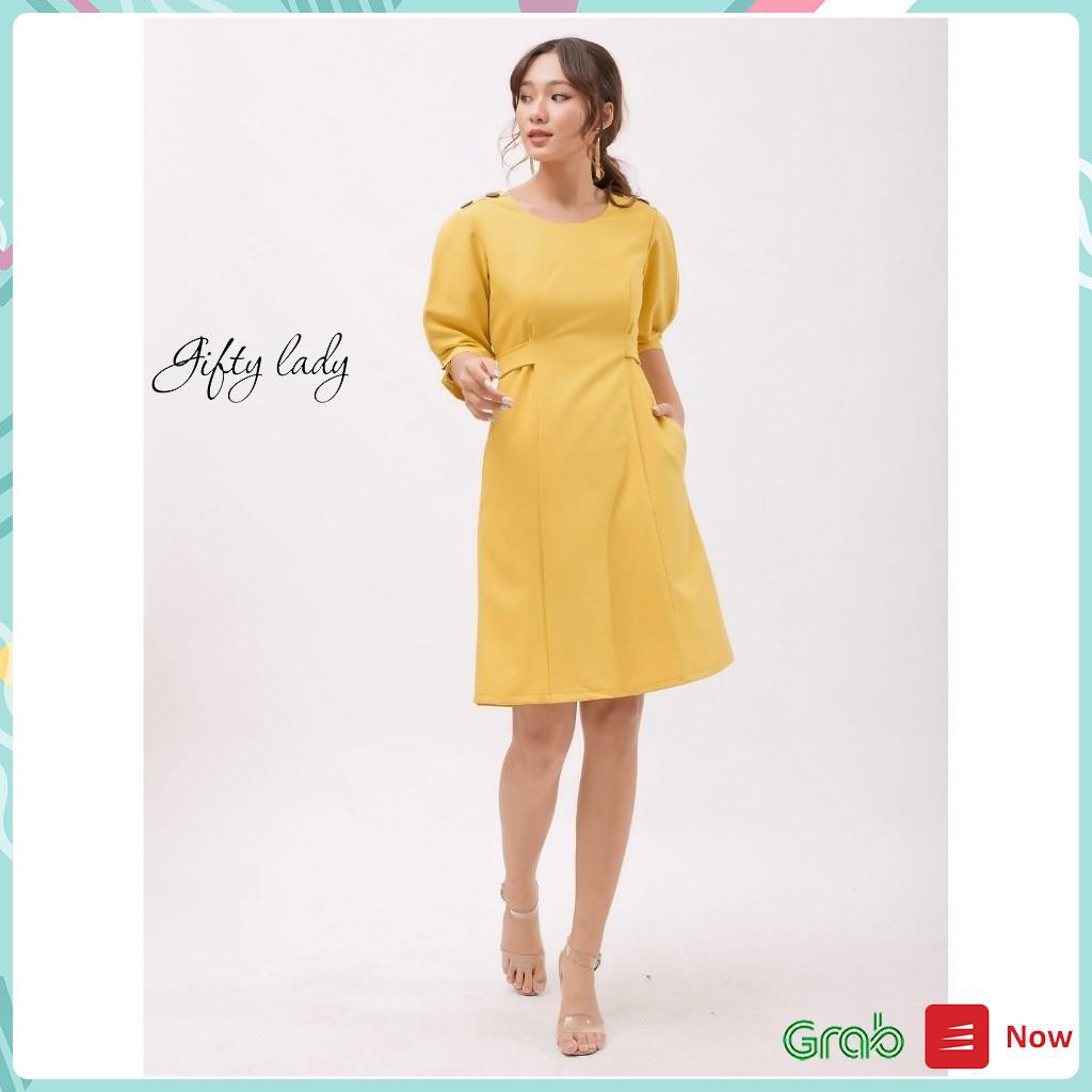 Đầm Nữ Đẹp Cổ Tròn Tay Lỡ Màu Vàng - Đầm Công Sở Nữ Xếp Ly Dây Đai Eo Nút Dừa Tà A, Kiểu Dáng Thanh Lịch, Giftylady