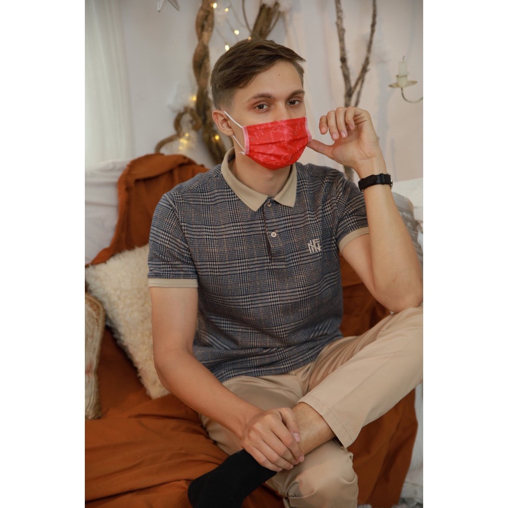 Khẩu trang Wakamono Việt Nam phiên bản Giáng Sinh giới hạn, hộp 10 chiếc