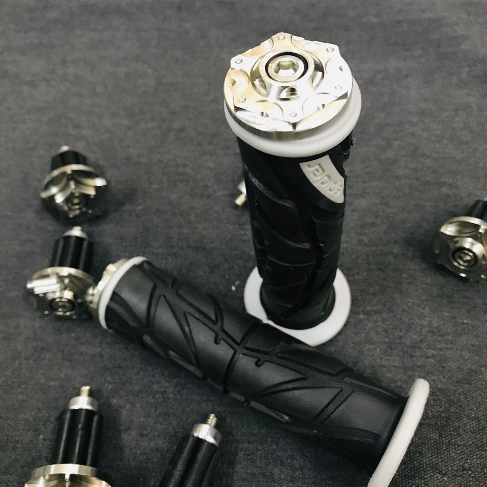 [XẢ KHO] COMBO Gù xe máy inox SALAYA cùng bao tay SPIDER màu đen siêu êm mềm mại phượt xuyên việt