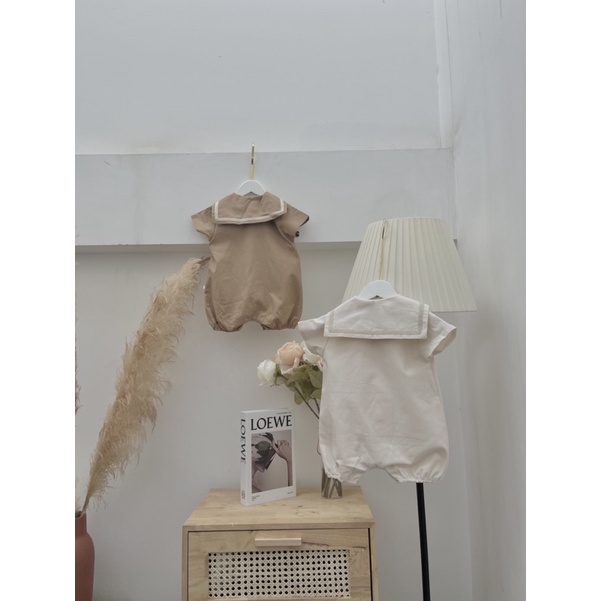 Suit cổ thuỷ thủ cúc dừa em bé