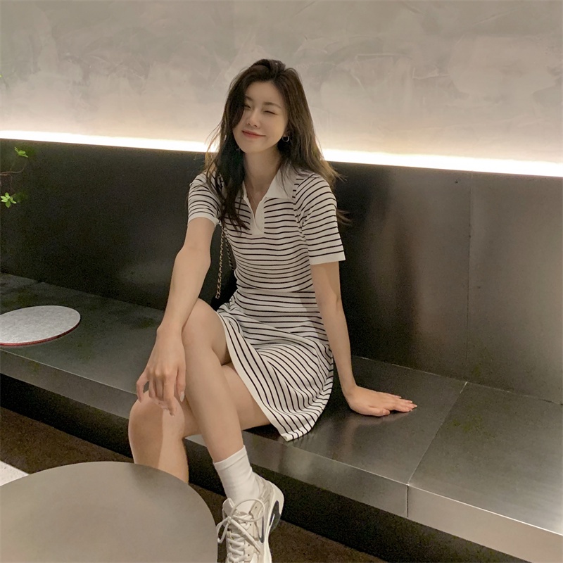 SUXI Đầm Dệt Kim Tay Ngắn Cổ Polo Dáng Ôm Họa Tiết Kẻ Sọc Phong Cách Pháp Thời Trang Cho Nữ