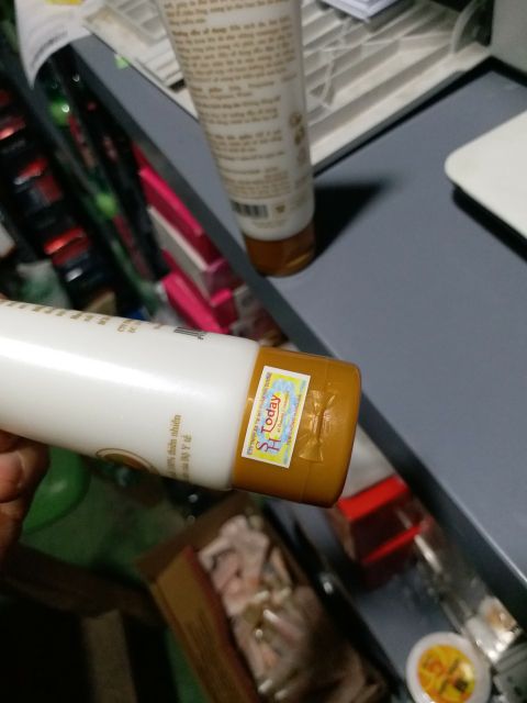 Tẩy da chết sh today, kem kỳ tế bào chết sh today ( giá bìa 52k) | BigBuy360 - bigbuy360.vn