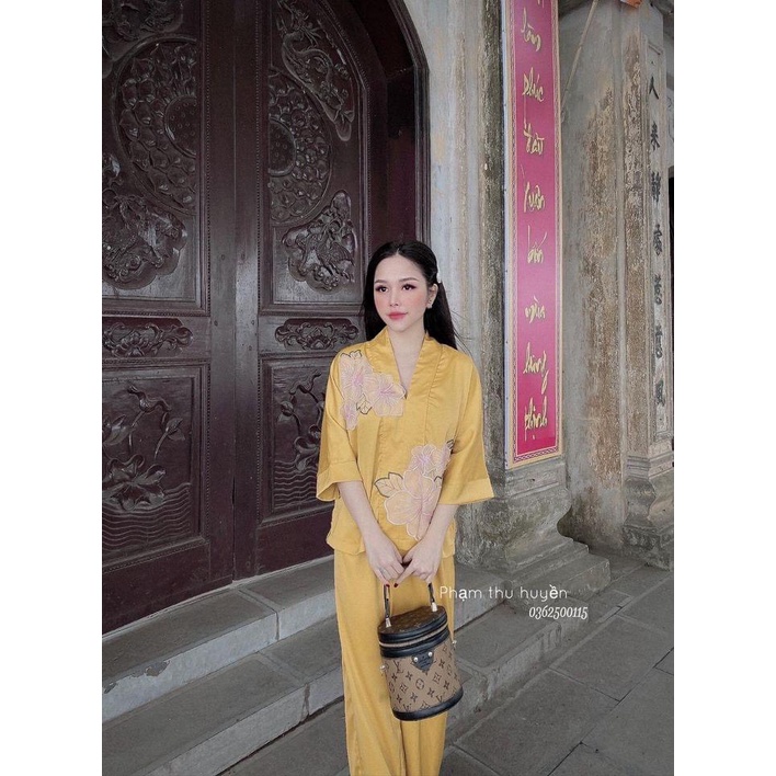 mẫu áo lam đi chùa thêu hoa ngay ngực đủ màu