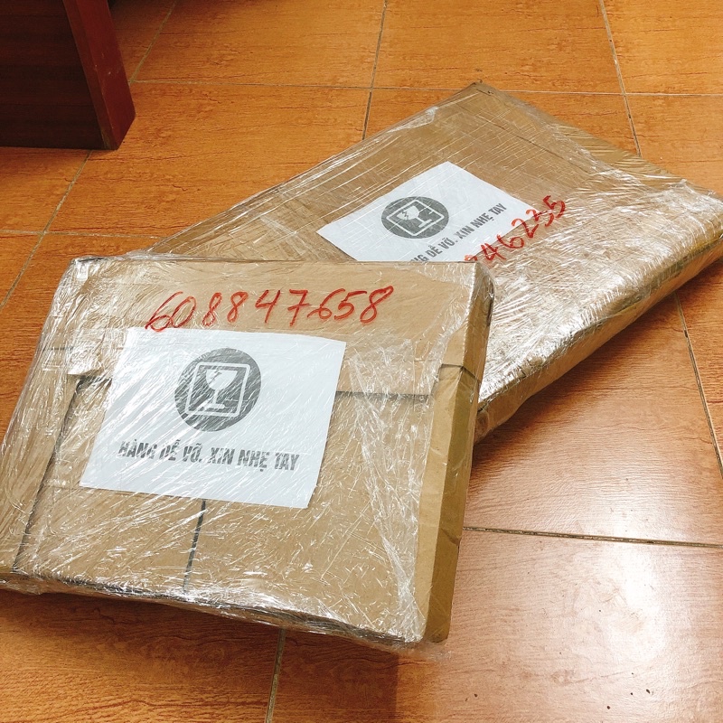 Khung ảnh 12 tháng  Khăc theo yêu cầu
