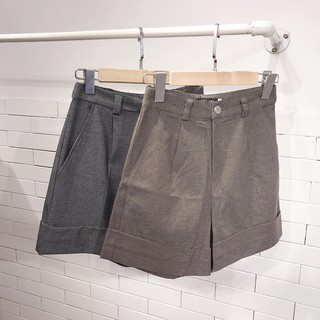 Quần short lật lai