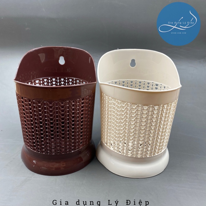 Ống đũa vuông nhựa loại 2 ngăn( giao màu ngẫu nhiên)