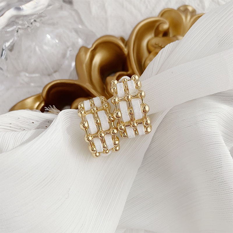 Khuyên tai kẹp không bấm lỗ chốt cố định K130 bằng hợp kim mạ vàng hình chữ C bigsize dáng ngắn Leous Accessories