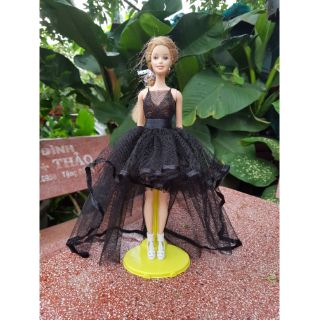 Đầm dành cho búp bê barbie