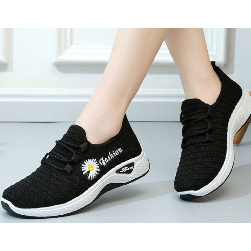 GIÀY NỮ, GIÀY SNEAKER THỂ THAO THỜI TRANG HOA CÚC GR 23 | BigBuy360 - bigbuy360.vn