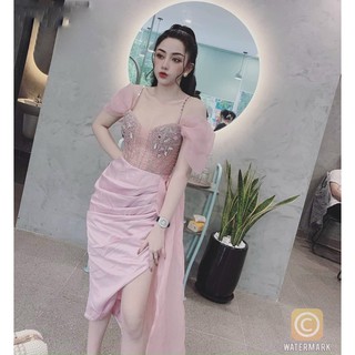 Đầm body rớt vai đính đá phối bèo