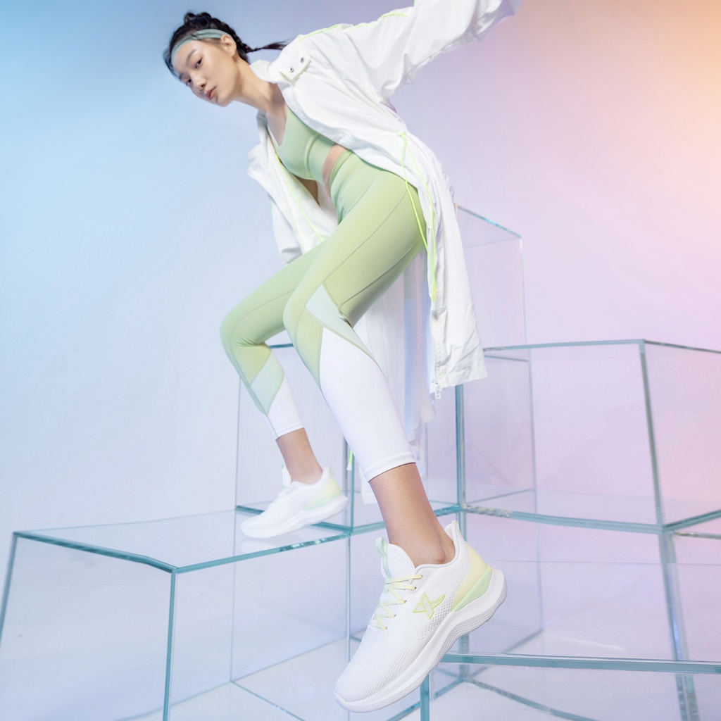 Giày Thể Thao Chạy Bộ Phối Lưới Thoáng Khí Gọn Nhẹ Chống Sốc Thời Trang 2022 Cho Nữ