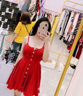 đầm body xòe nút