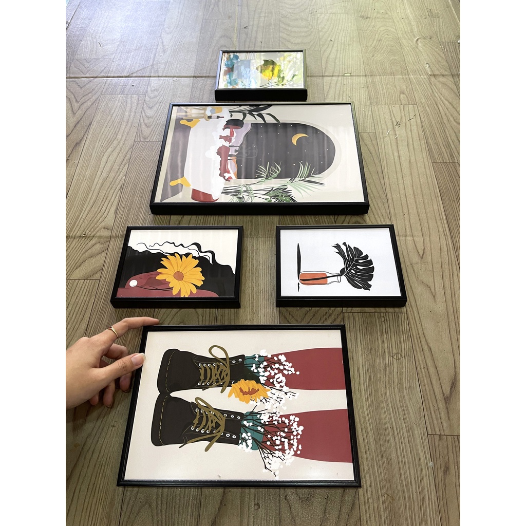 SET 5 TRANH TREO TƯƠNG CÔ GÁI VINTAGE ĐÃ CÓ ĐẦY ĐỦ KHUNG VÀ ĐINH TREO