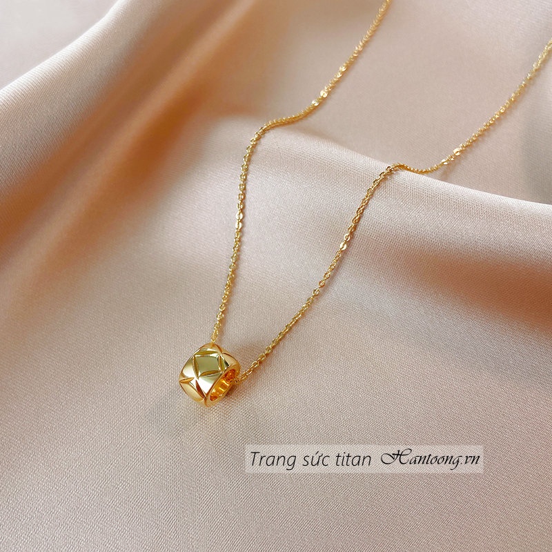 Dây chuyền nữ titan không gỉ mạ vàng 18k thiết kế thời trang thanh lịch mẫu mới 2022