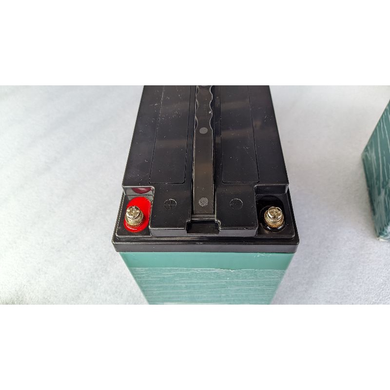 Hộp đựng pin lithium Kt 223x120x175mm