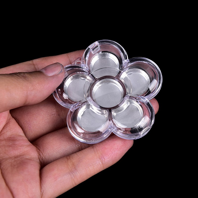 Hộp rỗng hình hoa đựng phấn hoặc son trang điểm