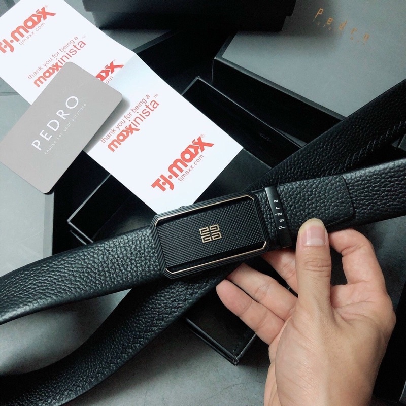 NỊT PEDRO TĂNG ĐƯA